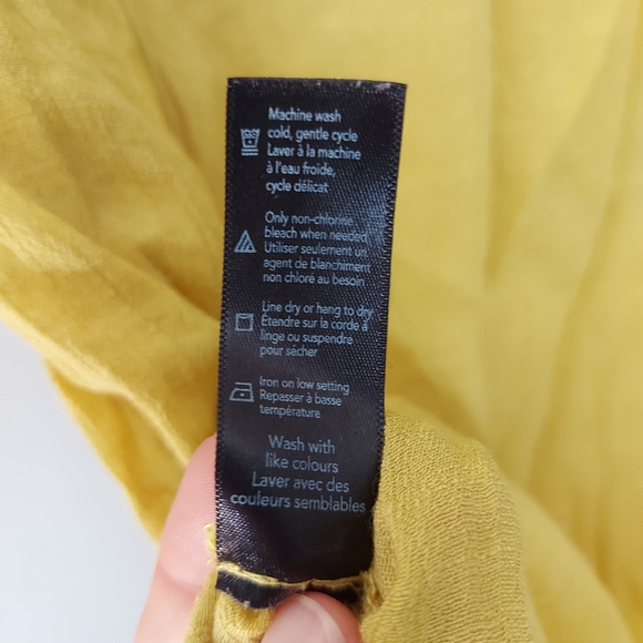 Lightweight Blouse - Picture 6 of 6